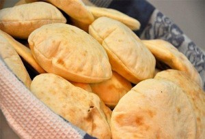 رفع الدعم عن الخبز وإيصال البدل النقدي الشهر المقبل