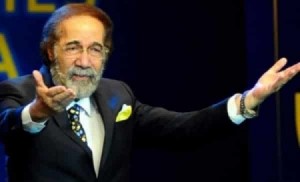 آخر ظهور للفنان “محمود يس” .. صورة تصدم جمهوره !