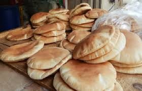 بالتفاصيل ... خياران لمشتري الخبز بالأكياس