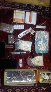 ضبط مروجي مخدرات بحوزتهم 2000 حبة مخدرة في عمان