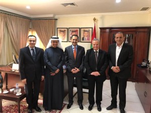 المحامي الدولي الدكتور فيصل الخزاعي يزور السفارة الاردنية بالكويت