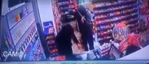 سطو  على سوبر ماركت في اربد و سرقة 700 دينار