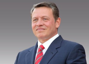 الملك يزور السلط ويلتقي متقاعدين وشخصيات