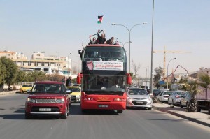 جت بالتعاون مع التكسي المميز تحتفل بعيد ميلاد قائد الوطن