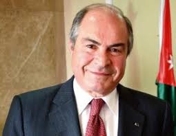 الملقي لن يجري جراحة وسيعود الجمعة لاستكمال الفحوصات في المدينة الطبية