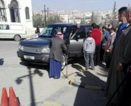 بالفيديو ...مفتي الدفاع المدني السابق يرد على ظهوره بسيارة "الرينج روفر "