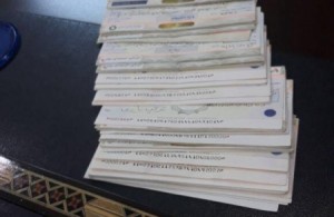 الكشف عن هوية المتورطين الثلاث بسرقة قاصة حديدية من احد مباني بلدية اربد والقبض عليهم جميعا