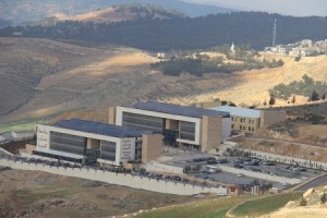 جامعة عمان العربية تهنئ طلبة الثانوية العامة