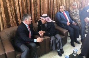 بالصور .. الملك يعزي الحويطات بوفاة المقدم الركيبات