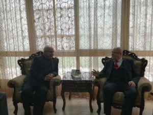 بحث التعاون المشترك بين "الشرق الأوسط" والملحقية الثقافية الفلسطينية