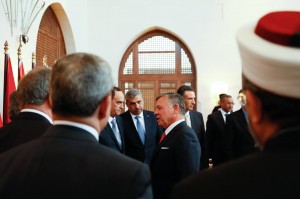 بالصور .. الوزراء الجدد يؤدون اليمين امام الملك