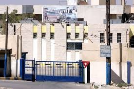 بالتفاصيل...اعمال شغب في مركز اسامة بن زيد وفرار (5) احداث في الزرقاء