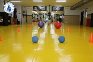 رياض ومدارس جامعة الزرقاء، تنشئ صالة الرياضة لــ "Kick boxing"