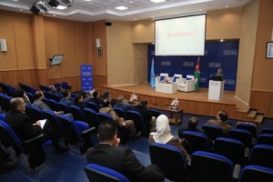 ورشة عمل في جامعة الزرقاء حول"الخدمات البحثية من خلال قواعد البيانات"