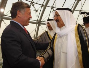 الملك يعزي أمير الكويت بوفاة الشيخة الجازي