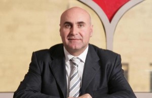 شحادة: تملك حملة الجوازات المؤقتة والوثائق محصور بالمستثمرين