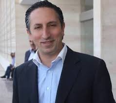 النائب أبو رمان ينتقد قناة رؤيا: تبث مقاطع مجتزأة بشكل غير مهني!