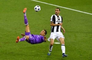 كريستيانو رونالدو: "لم أتوقع التسجيل بتلك الطريقة"