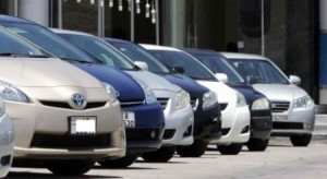 "المناطق الحرة" تخاطب الحكومة لحل قضية مركبات الهايبرد العالقة