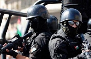 9 مطلوبين خطيرين يسلمون أنفسهم للامن .. واحدهم للحمود