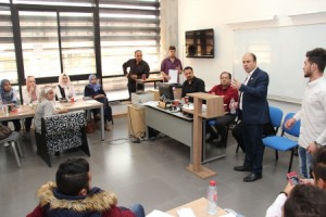 تدريب طلبة "عمان العربية" على كتابة المشاريع