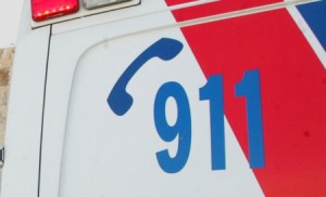 وفاة و10 إصابات بتصادم مركبتين على طريق البحر الميت