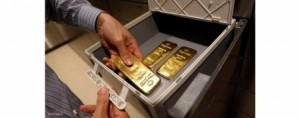 الذهب يتراجع مع صعود مؤشر الدولار لأعلى مستوى