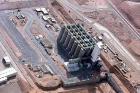 بالفيديو ... انفجار في مبنى الصوامع بميناء العقبة القديم