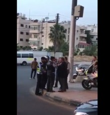 بالفيديو..الملك يتناول الإفطار مع طاقم دورية على دوار صويلح في عمان