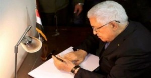 بالاسماء … الرئيس الفلسطيني محمود عباس يوزع صلاحياته على 6 من بعده !!