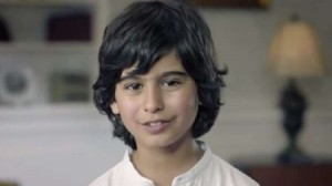 بالفيديو...لم يسبق له التمثيل.. من هو الطفل الذي ظهر في إعلان شركة "زين"؟