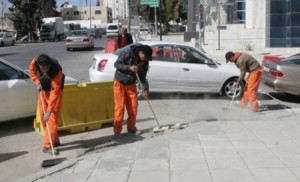 عمال وطن في عمان يشكون ظروف ‘‘دوام رمضان‘‘ و‘‘الأمانة‘‘ ترد