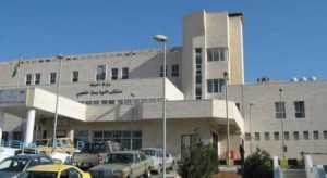 بالتفاصيل...سيدة تضع حملها في سيارة أجرة بإربد