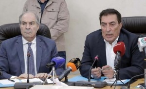 توافق بين الحكومة والنقباء والنواب على الحوار حول قانون