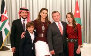 الأردنيون يحتفلون بعيد الجلوس الملكي التاسع عشر