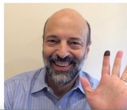 في اولى قراراتها .. الحكومة تسحب مشروع قانون الضريبة