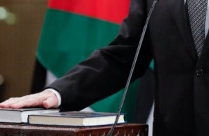 وزراء بمكاتبهم بالعيد استعداد للعمل في الحكومة الجديدة