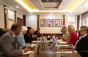 هولندا تقر مساعدات بـ 400 مليون يورو لدول بينها الأردن