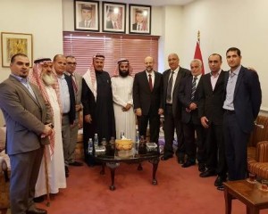 الرزاز يعد بدراسة انتخاب أعضاء بمجلس مفوضي سلطة منطقة العقبة