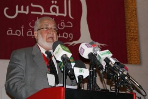 الدكتور اسحق الفرحان في ذمة الله