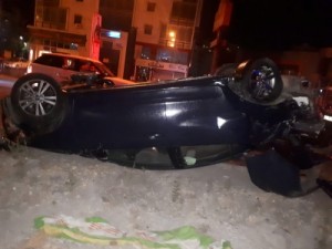 4 اصابات بحادث تصادم بين مركبتين في منطقة الشميساني بعمان