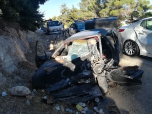 بالصور .. وفاة عشريني و اصابة 6 اخرين اثر حادث تصادم في جرش