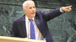 النائب العرموطي للرزاز: أنت متحمس لدخول التاريخ كما وصفي وهزاع...ولكن!