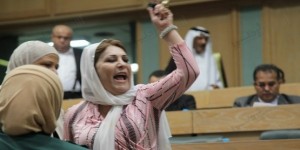 الخوالدة تطالب الرزاز بدمج او الغاء المؤسسات المستقلة