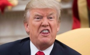 ترامب يحذر إيران من رد تاريخي