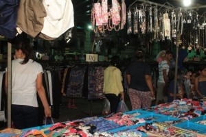 اقبال ضعيف على الألبسة مع اقتراب العيد