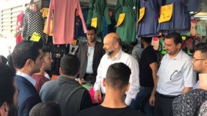 بالصور .. الرزاز في زيارة مفاجئة لمحافظة الزرقاء