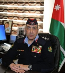 الحمود يوعز لمدير القضاء الشرطي التحقيق بادعاءات بتجاوز رجال الامن للقانون في عمان