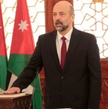 مصدر حكومي : الرزاز لم يلوح بالاستقالة ونستغرب ذلك !!