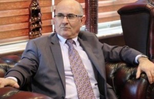 ملتقى طلاب جامعة عمان الاهلية يهنىئون د. عريقات